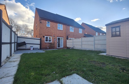Stonnall House | Tyburn Home, Birmingham with Free Parking