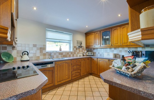 Garn Fadryn House | Tyddyn Llŷn - Four Bedroom House, Sleeps 8