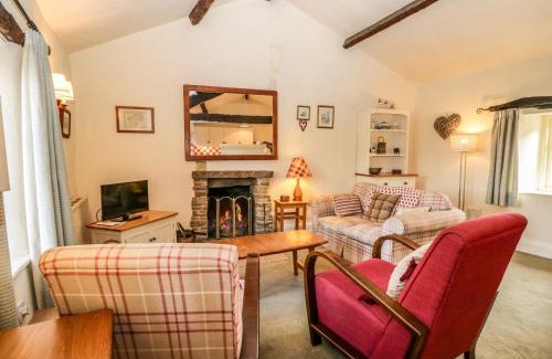 Burton House | Tyee Cottage