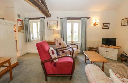 Burton House | Tyee Cottage