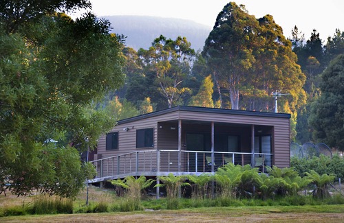 Tyenna Cottage | Tyenna River Cottage