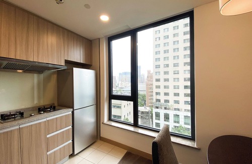 Downtown Shanghai Apartment | Tyms APT Hengshan RD Near IAPM K11 Line9