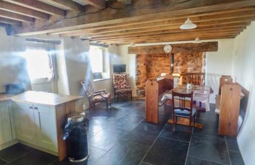Llanelltyd House | Tyn Llwyn