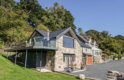 Corwen House | Tyn Llwyn