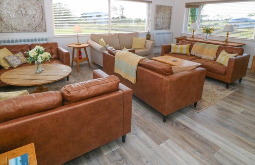 Mynytho House | TYN Y BIG, pet friendly, character holiday cottage in Abersoch