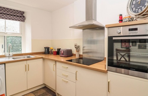 Bellingham House | TYNE VIEW COTTAGE, pet friendly, with a garden in Bellingham