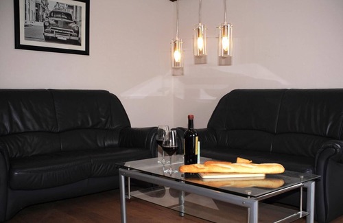 Ferienhausgebiet Hillenseifen Resort | Typ B4 (hout) - Two Bedroom Resort, Sleeps 4