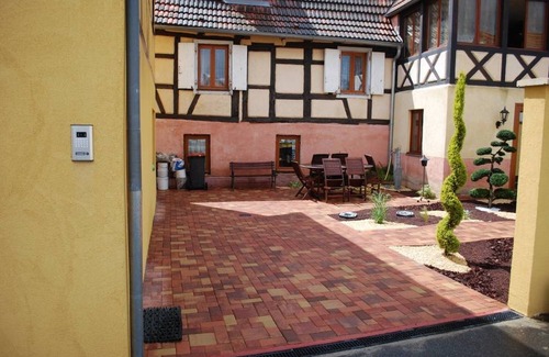 Wintzenheim House | Typical Alsatian house in the heart of the vineyards and at the foot of the mountains