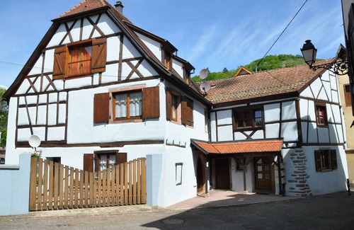 Ribeauville Apartment | typical apartment in old house wine