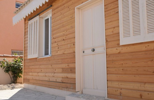 La Jetee House | Typical BEACH HOUSE - 4 bedrooms 3 bathrooms - beach 160m away - private parking and garden