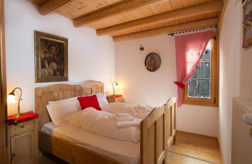 Bellamonte House | Typical Cottage in Bellamonte Italy with bubble bath
