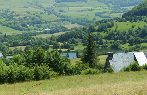 Cheylade House | Typical country house in the heart of the Auvergne Volcanoes Natural Park