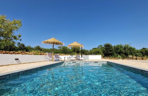 Faro House | Typical country house in Algarve with swimming pool!