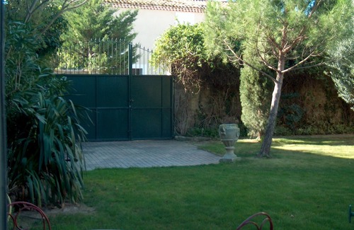Nissan-lez-Enserune House | Typical Languedoc grape picker house with swimming pool