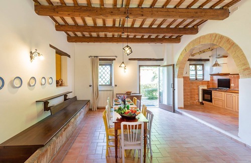 San Severino Marche House | Typical Le Marche region house surrounded by lush greenery, perfect for holidays and relaxation!