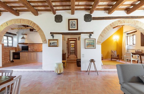 San Severino Marche House | Typical Le Marche region house surrounded by lush greenery, perfect for holidays and relaxation!