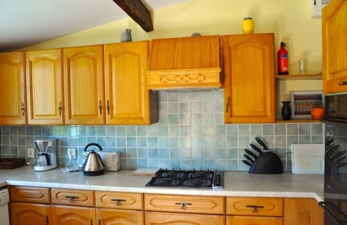 Anglars-Nozac House | Typical Lotoise house set in lush greenery with private pool.