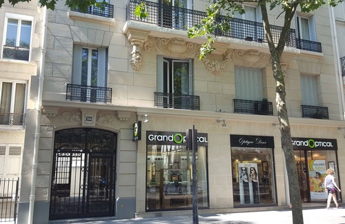 12th Arrondissement Apartment | Typical Parisian apartment in Haussmannian building