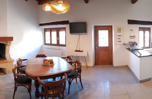 Coussergues House | Typical renovated house in the center of a village