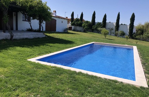 Montemor-o-Velho Villa | Typical renovated house with swimming pool, 10 people, 15/20 min. from the beach