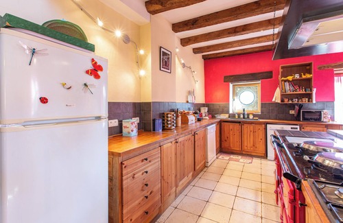 Correze Cottage | Typical thatched cottage of stone within landscapes of Corrèze