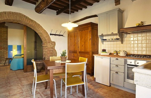 Monticiano Apartment | Typical Tuscan residence in an ancient village on the outskirts of Siena