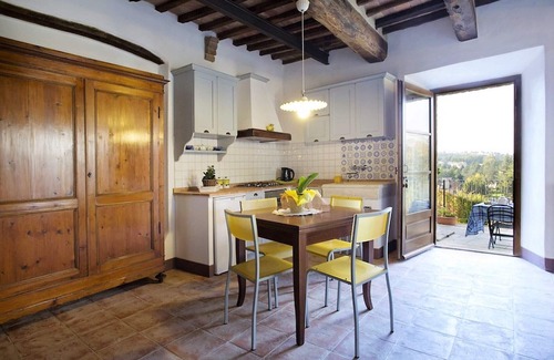 Monticiano Apartment | Typical Tuscan residence in an ancient village on the outskirts of Siena