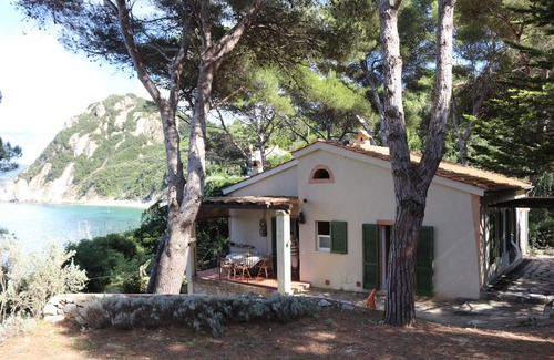 Portoferraio House | Typical Tuscan’s Isola d’Elba atmosphere, mansion near Portoferraio