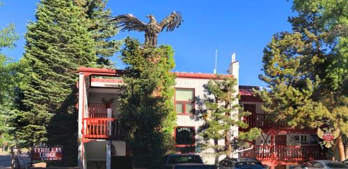West End Cabin | Tyrolean Lodge
