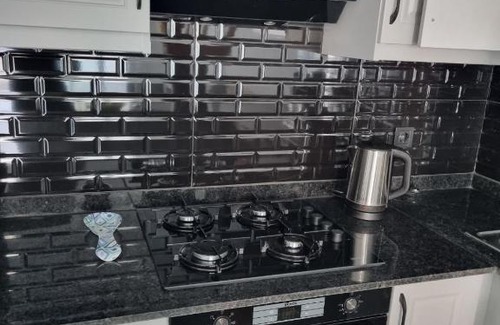 Artikli Apartment | Uğur Apart Sea View