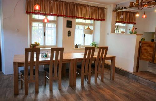 Lipova-Lazne Bed & Breakfast | U Broučků