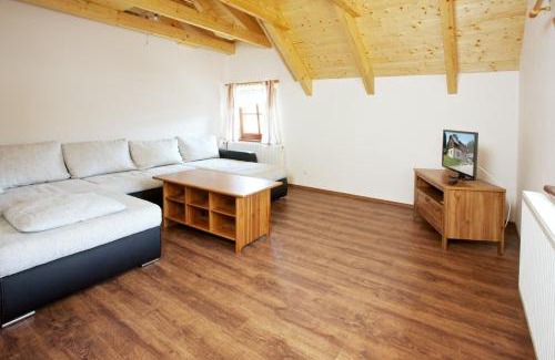 Prasily Apartment | U jezera Laka