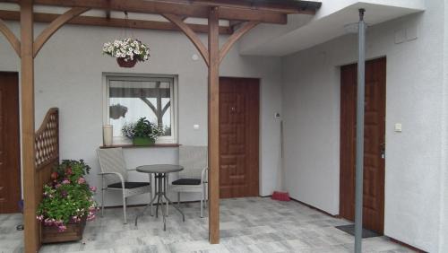 Mikoszewo Cabin | U Marianny