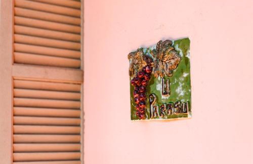 Santa-Maria-Figaniella House | U Parasu