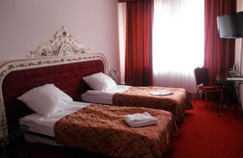 Jaslo Hotel | U Schabińskiej - Jedzenie i Spanie w Jaśle