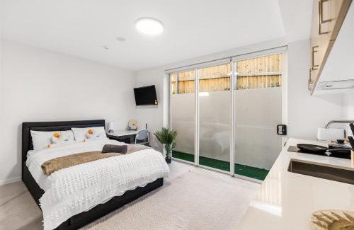 Stanmore Apartment | U1 Cozy and Modern Studio near CBD