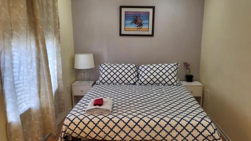 Garfield Apartment | U4 - Cozy 1BR & 1BA Walkup APT in DT PHX with pkg