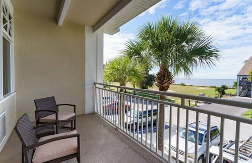 Ruskin Apartment | U408 Balcony/Resort Amenities! Free Parking/Wifi/Self Check in/Restaurants