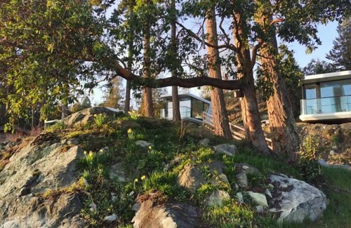 Powell River Apartment | U9 Seaside Serenity: Seal Bay Glamping Retreat
