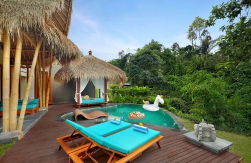 Kenderan Villa | UB1009-1 Bedroom Royal River View Villa in Ubud