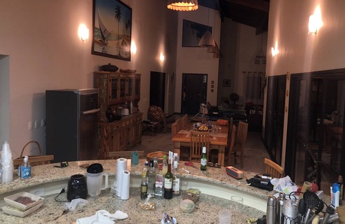 Prumirim House | Ubatuba - Prumirim - 100 meters from the beach. For those seeking quality and comfort!