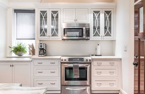 Old Louisville House | Uber Lux at the Terrace - 6 bed 3.5 bath Historic!