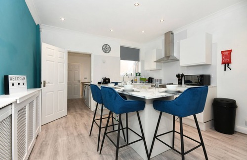 Chesterfield House | Uber modern 3 bed house close to City centre