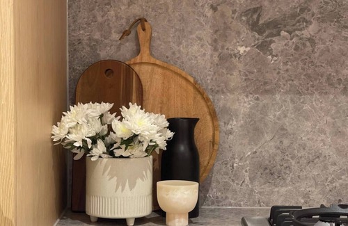 Glen Iris Apartment | Uber Stylish Apartment in Glen Iris