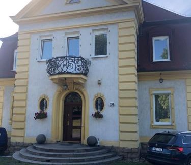 Decin House | Ubytování v soukromí rodinné vily v Děčíně