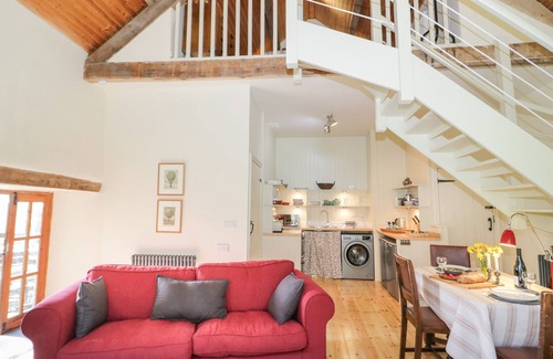 Corwen Cottage | UCHELDREF, pet friendly, character holiday cottage in Corwen