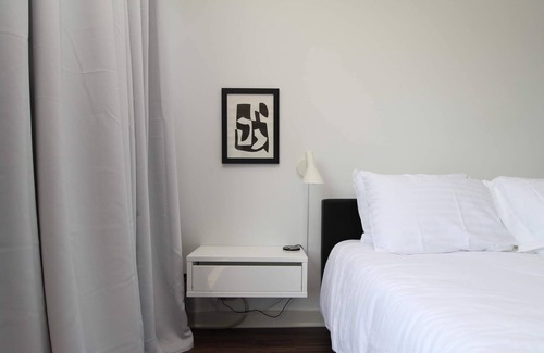 Indian Village Apartment | UChicago, Lake, Sci Museam | Gym + W&D | Zencity