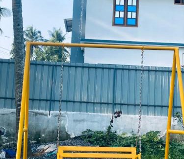 Sulthan Bathery Hotel | UCK VILLAS Muthanga