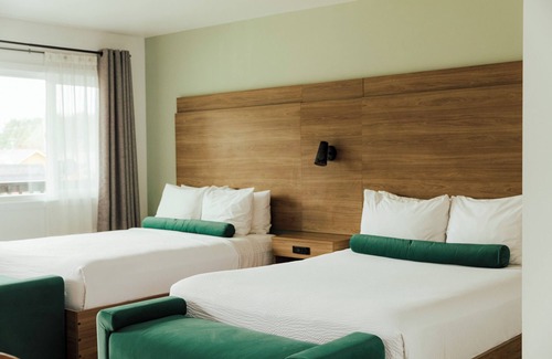Ucluelet Hotel | Ucluelet Wildwood Inn