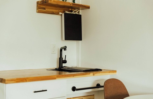 Ucluelet Hotel | Ucluelet Wildwood Inn